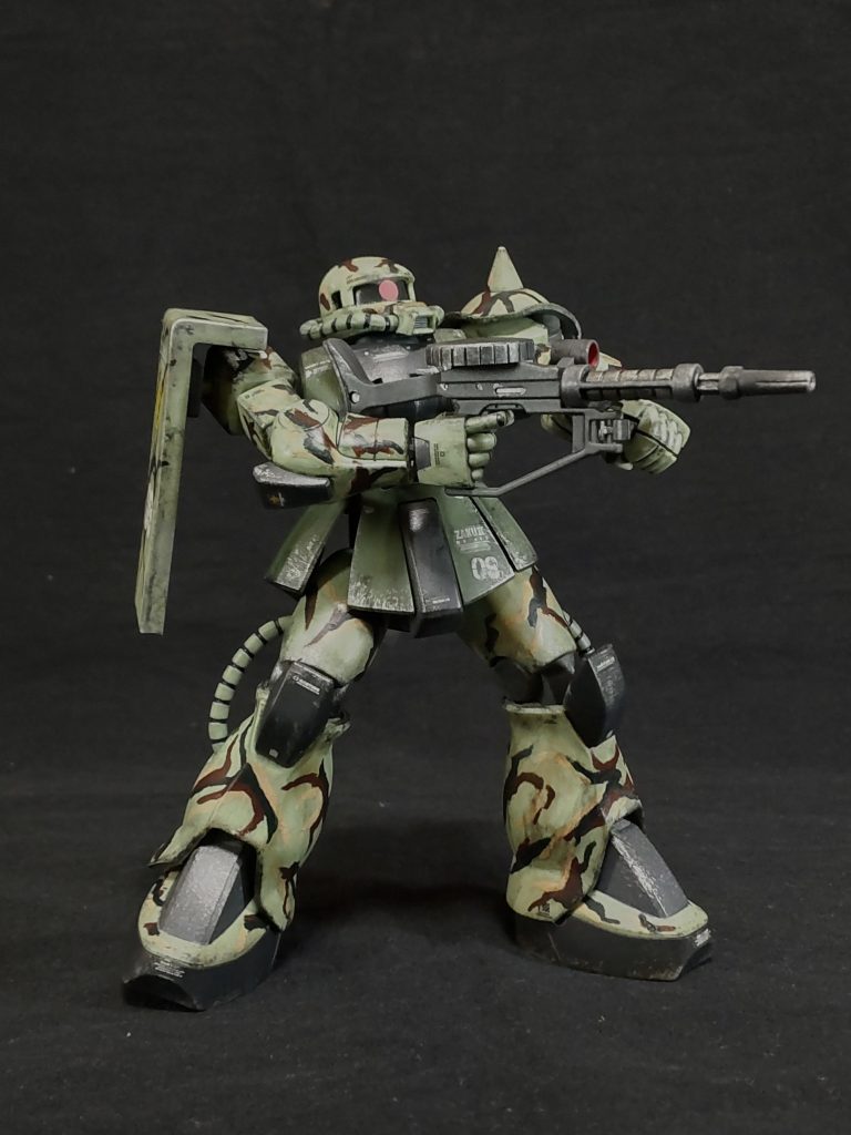 ザクマシンガン💥。