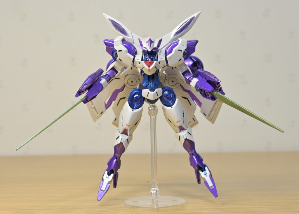 全体的にメタリックに塗装しました。