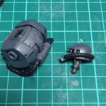 既に塗装しちゃいましたがバックパックからの動力パイプなのですが胴体に繋がるパーツ[…]