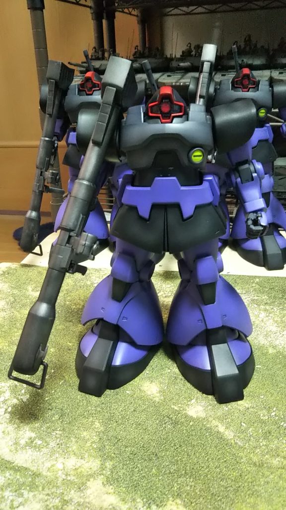 正面、いつもの作風でグラデーション塗装しております💦