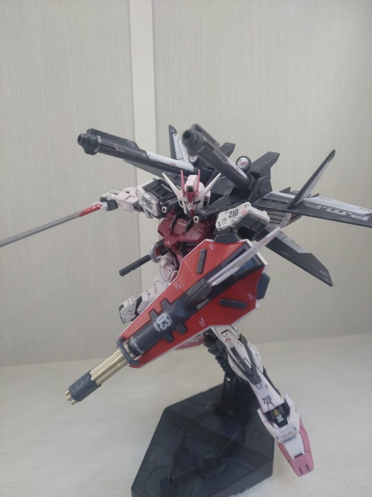 同じポーズでシールドメインポーズ∠(　˙-˙ &nbsp;)／