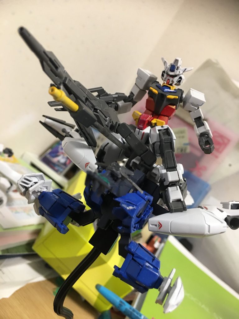 別々の時のものです。関節は確かガンメタです。