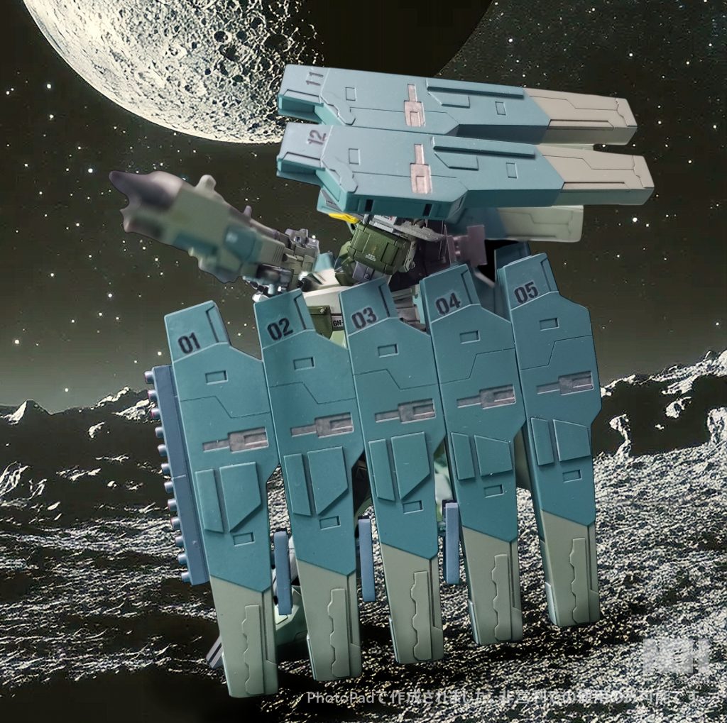 ほぼ身を隠して撃てる！ホルスタービット苦行の緩和のため、ディーテルを3種類に分けています（１4個同じモノを作ると精神崩壊するので）。ライフルが入る前３つ/後ろ2つ/肩の2つ。ライフルの先っぽをなくさないように、フォルスターに付けれるようにしました。