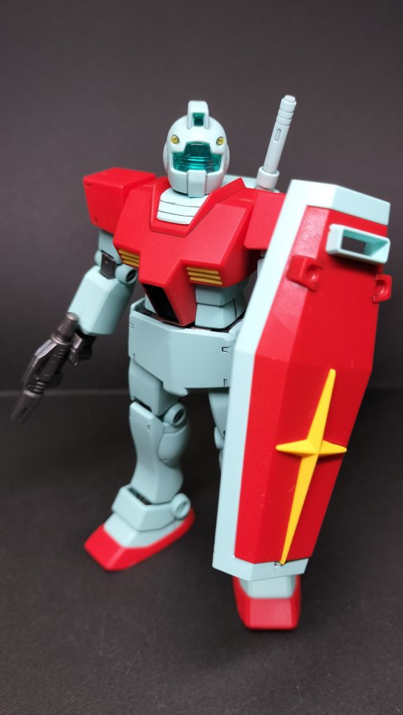 付属シールは使用せず、塗装にて色分けをしています。