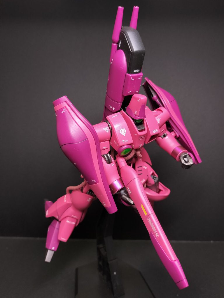 パッケージのポーズ