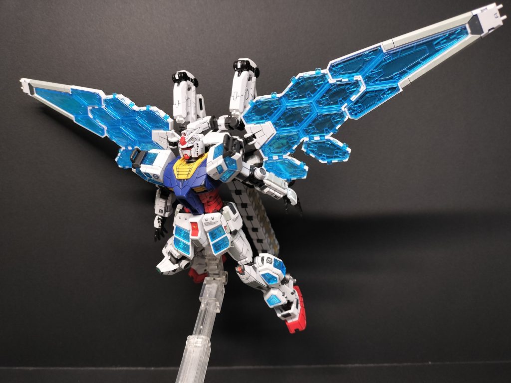 EXPO2025 1/144 RX-78F00/E ガンダム (EX-001 グラスフェザー装備)–3枚目/制作者：シュン