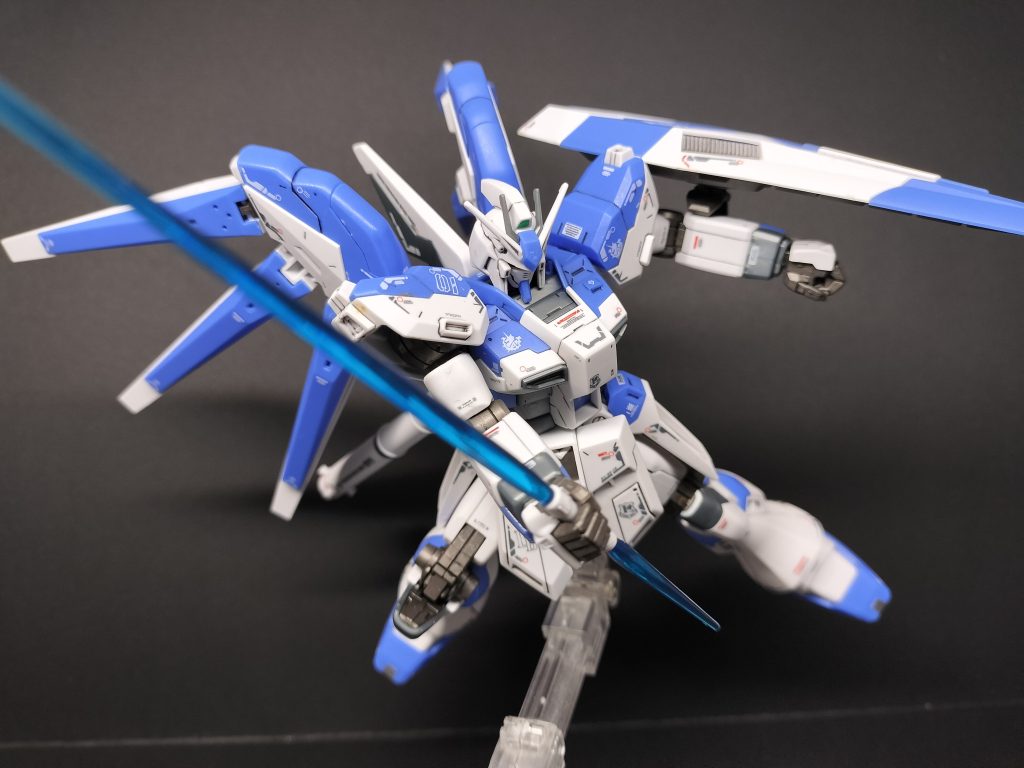 アグレッシブなポーズ