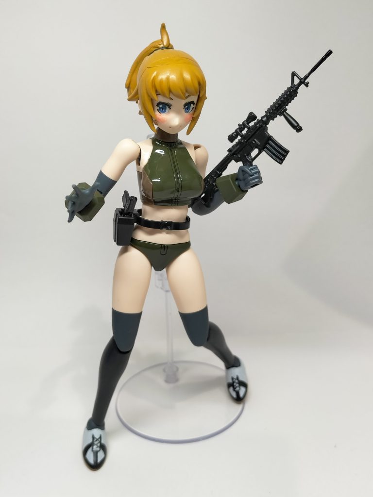 素体のパイセンには100均の武器を持たせてみました✨️サイズが少し小さいのですが雰囲気は出てますかね(gundam-kao6)