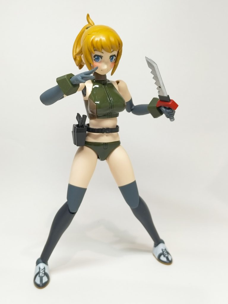 ナイフも似合いますね✨️こちらはレジェンドBBの本家コマンドから拝借(gundam-kao6)