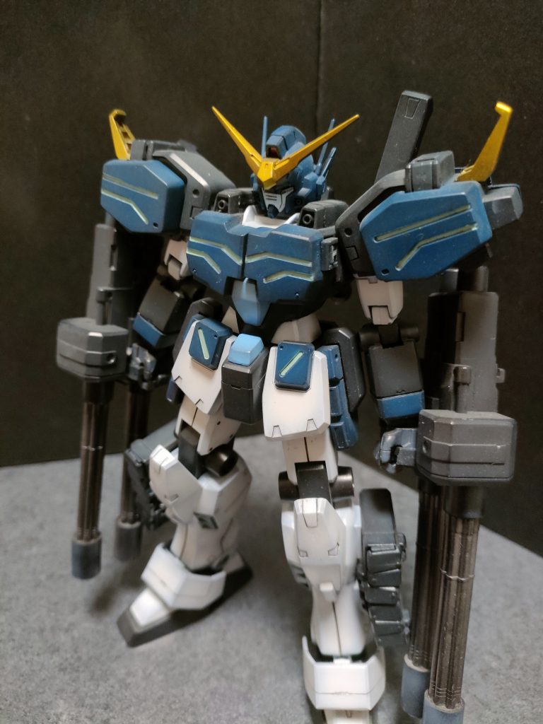 しかも、エアブラシ塗装に使うコンプレッサーは物置きにあった27年前に買ったTAMIYA　REVO2を引き続き使用しております。