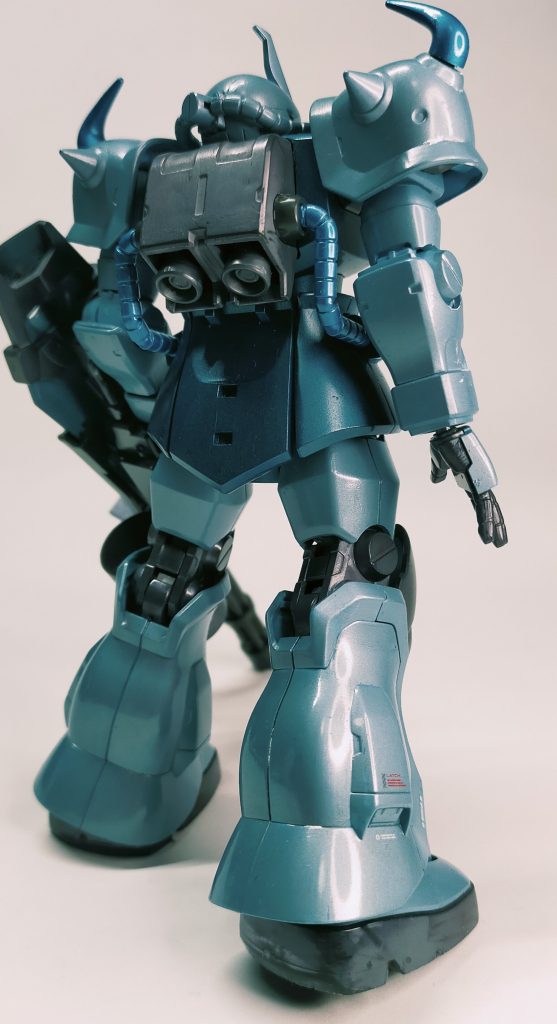 ふくらはぎの曲面が美しいキットです.モールドもかっこいいですね.