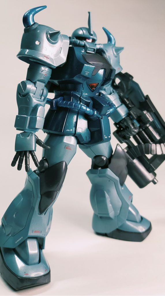 HGグフカスタム　筆塗りメタリック+ブラシ少々