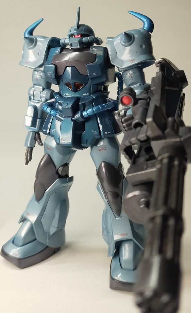 色合いのせいでしょうか,ノーマルのグフよりグフカスタムが好きです.みなさんはいかがでしょうか?