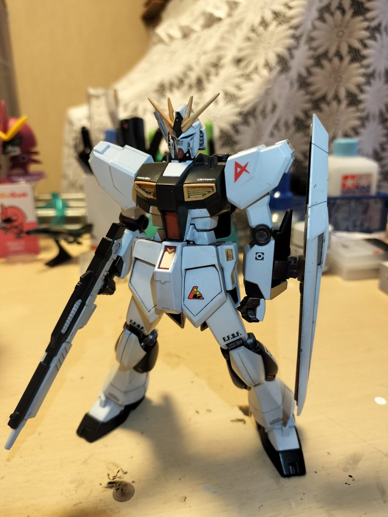 EG　RX-93νガンダム