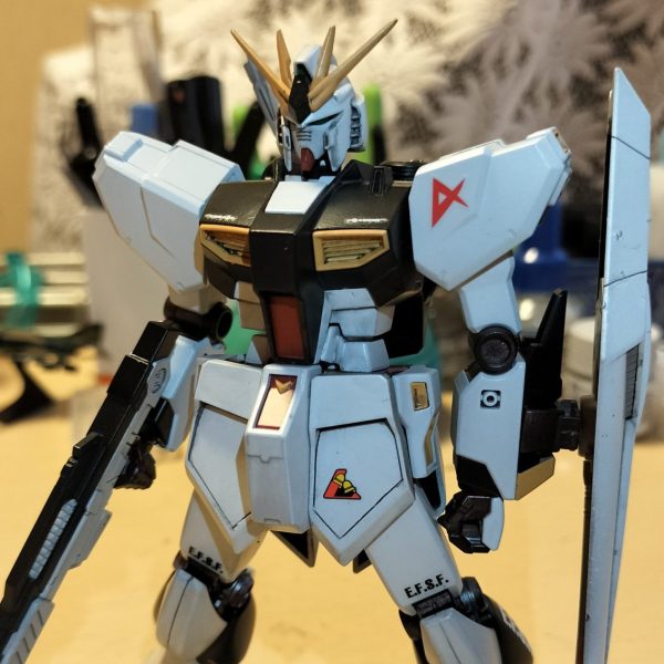 EG　RX-93νガンダム