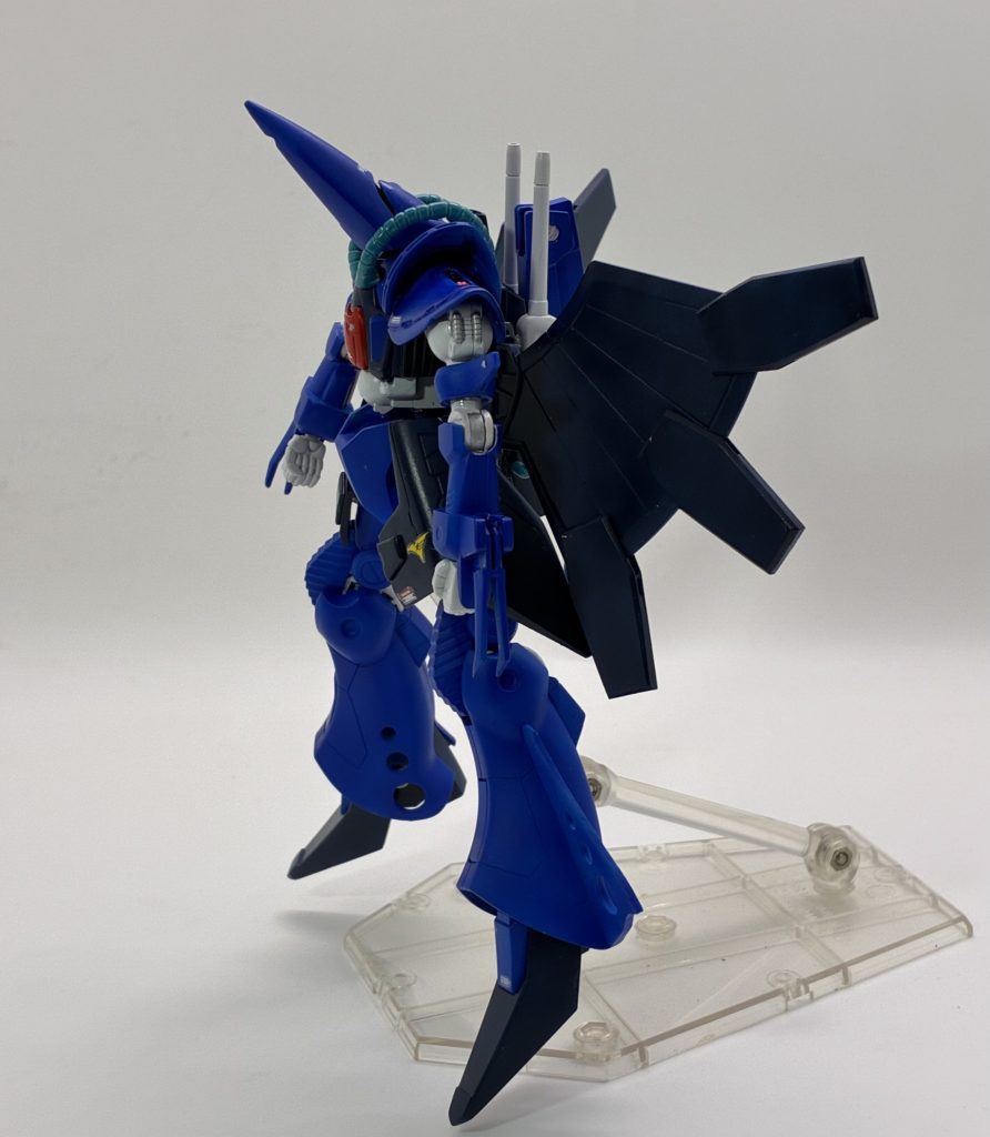 頭部の角度調整により、ジークアクス版のハンブラビモドキへ