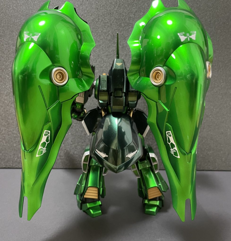 どの角度から見てもテカテカです😁