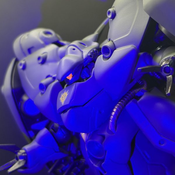 我々は宇宙市民の真の解放を掴み取るのだ！地球からの悪しき呪縛を、我が正義の剣によって！