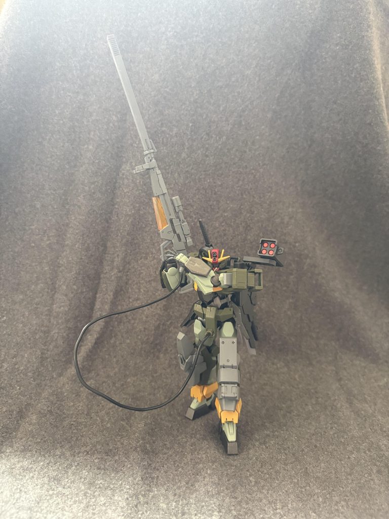 ベースに収まるか収まらないかギリギリの長さです(お前は愚か)。