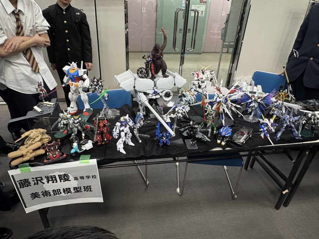 そして今回出場した方々のピックアップキット達を並べて集合写真🤳