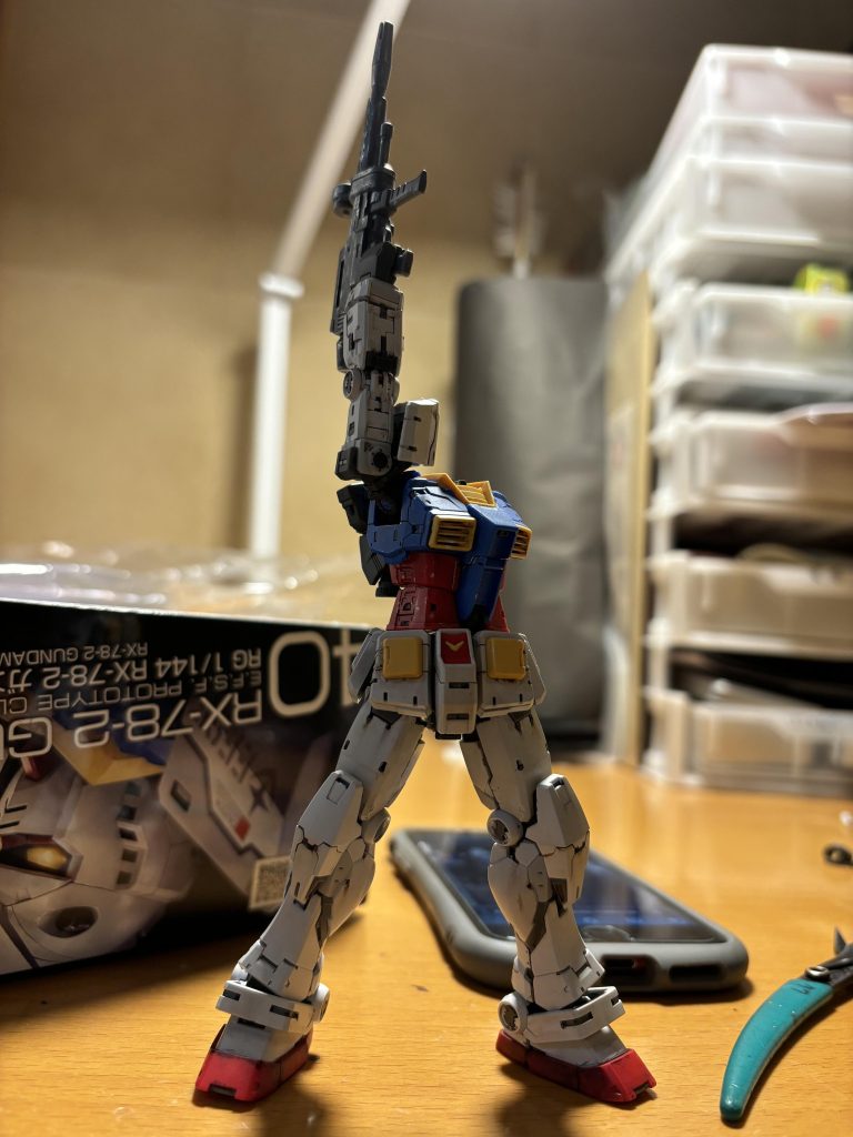 ガンダムRG ver.2–4枚目/制作者：Twin.EntOtu