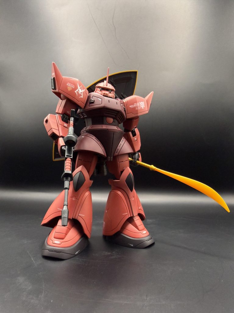 なお、自分のパーツだけかもしれませんが、薙刀を握るハンドパーツのスキマが広く、握りが不安定になるので、掌と柄それぞれにネオジム磁石を組み込みました&nbsp;ご覧をいただきありがとうございました(zaku-kao5)