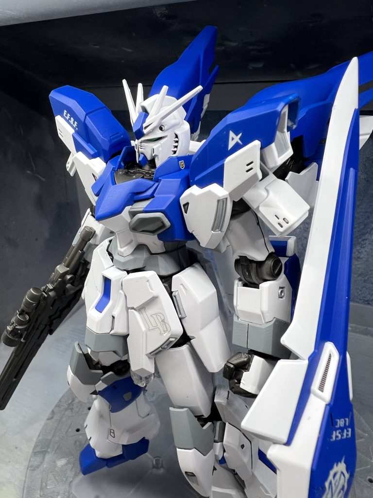 シナンジュスタイン　Hiνカラー