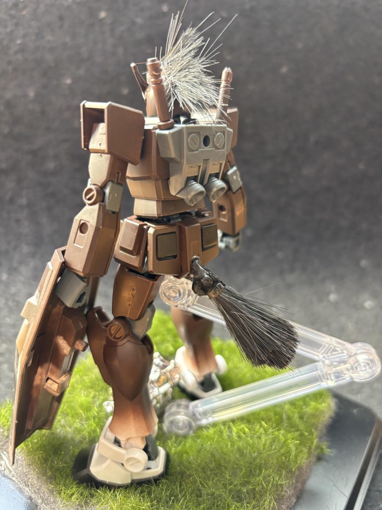 タテガミと尻尾は刷毛を切って表現してみました(gundam-kao6)