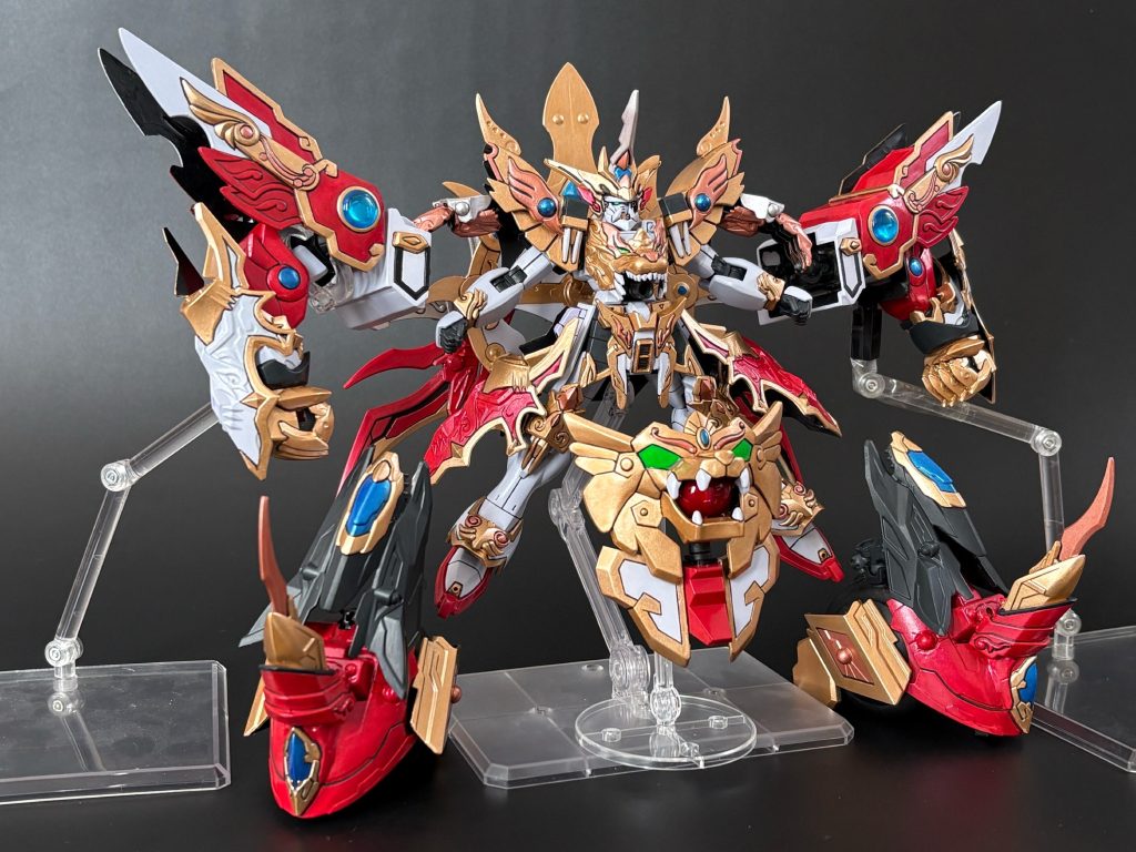 自爆損傷したガンダムサンドロックをH教授が修復し、新たな力“鋼動甲冑(パワーローダー)”を追加した姿だ！