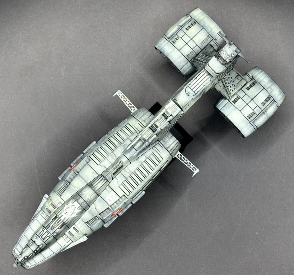 グラデーションは少し強めにかけて塗装しました。(これで大きく見えるかな?)