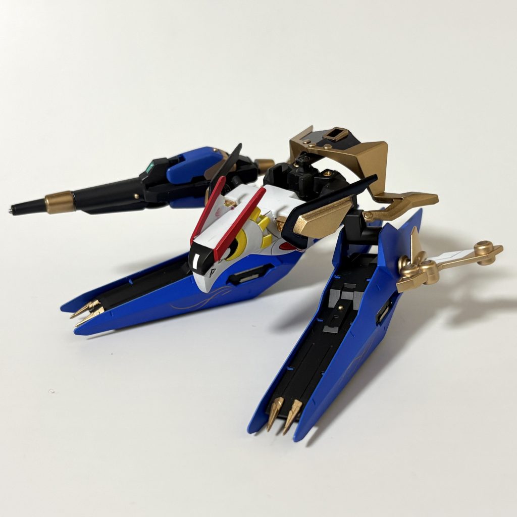 支援メカの武者イーグル！いろんな部品のツギハギですが、なんとかGディフェンサーに見立てることができたんじゃないかな！