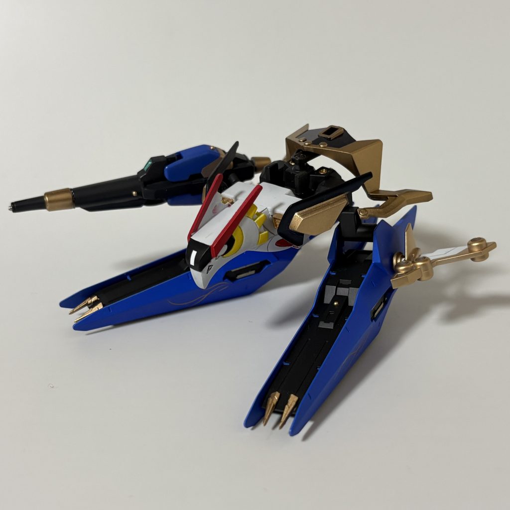 支援メカの武者イーグル！いろんな部品のツギハギですが、なんとかGディフェンサーに見立てることができたんじゃないかな！