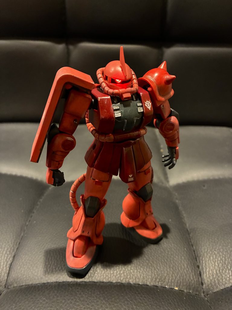 流し目のモノアイが好きです。