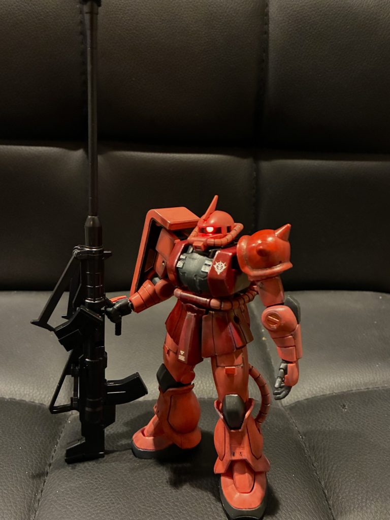 ヅダの対艦ライフルを持たせてみましたが、似合いますねぇ〜