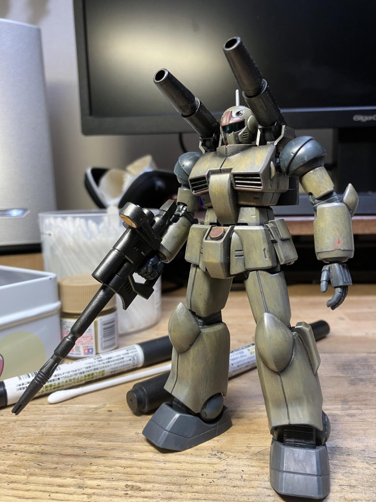 ウォッシング後ガンメタに塗っていた足が浮いてる感じがしたので、足首と同じグレーに変更しました。