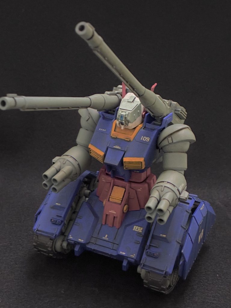 仕上げについては、通常通り塗装を行なった上に、私にしては珍しくアクリル絵の具でウォッシングを行いました。