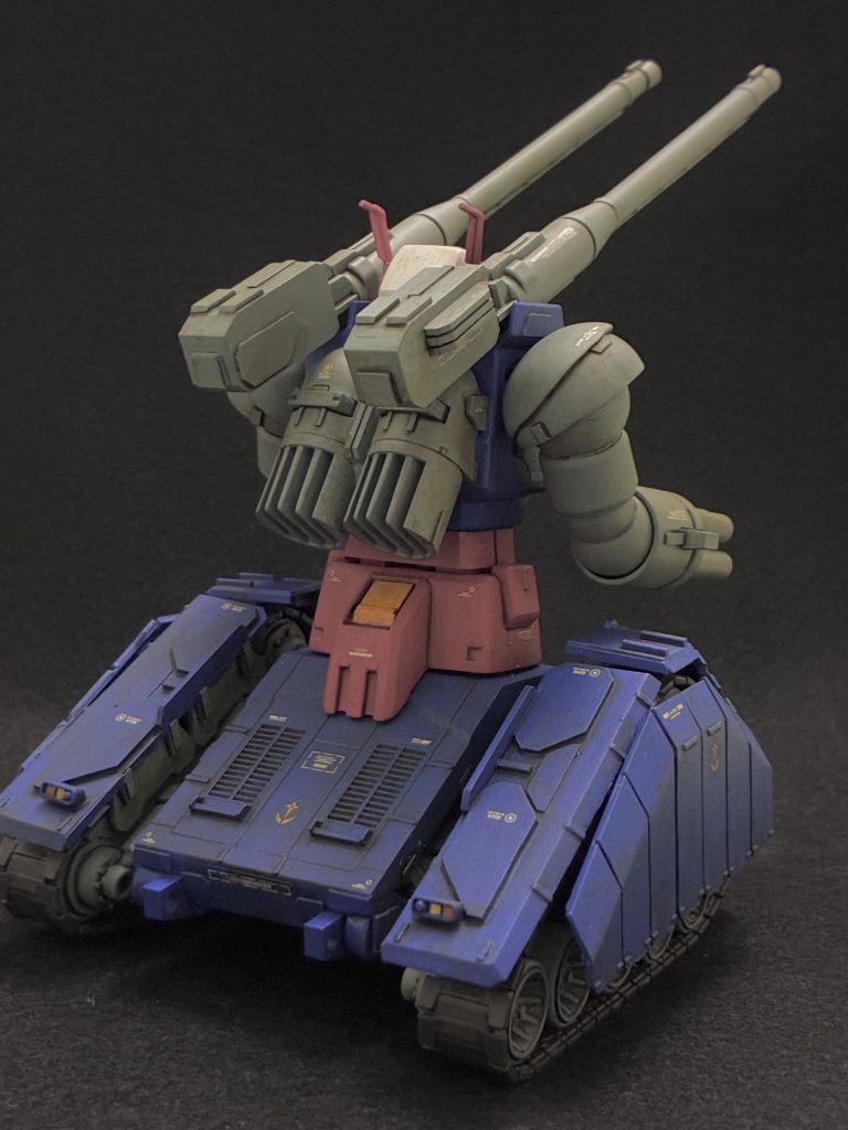 今回はMSにAFV的要素を追加する要素が多く含まれますが、そうした工作をする場合ともすれば部品を貼り付けた感が目立ち違和感が生まれる可能性があったため、製作のルールを設けることにしました。・いかにもプラ板感のある直角的な工作は避けC面をつくるかディテール等で馴染ませること・他のMSとの共通点を増やすこと・塗装はWBのガンタンク同様にすること