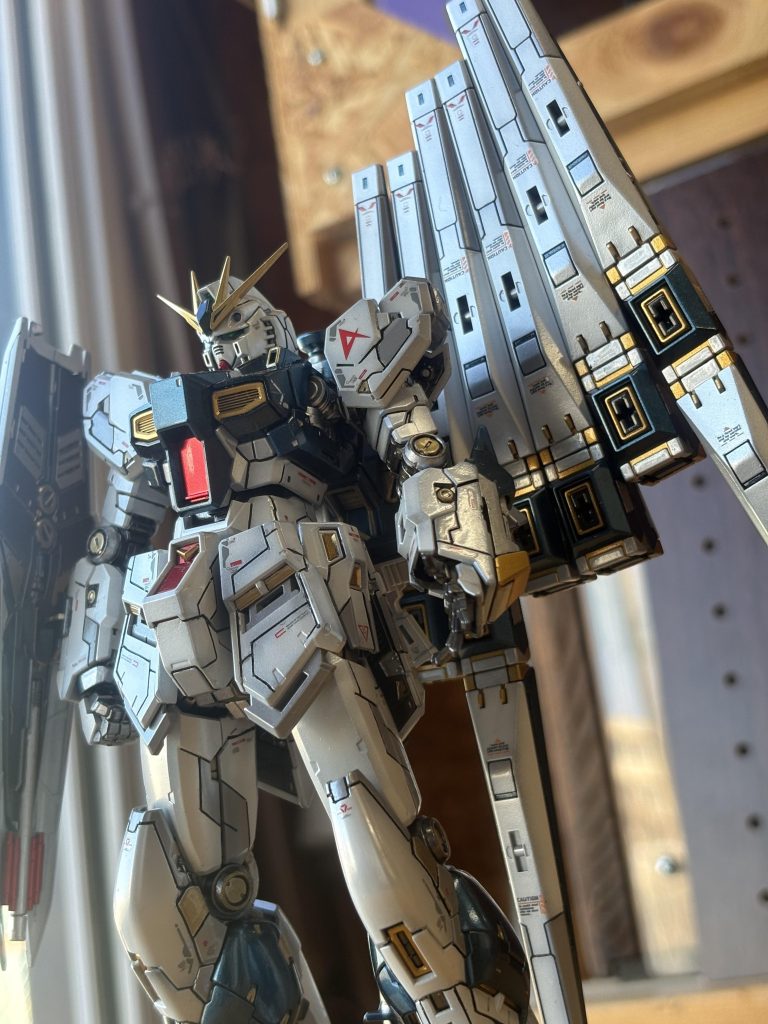 今回はプラ板工作はナシスジ彫りと色分けのみです元のディテールがスゴイので十分カッコいいですさすがの神キットでした👍