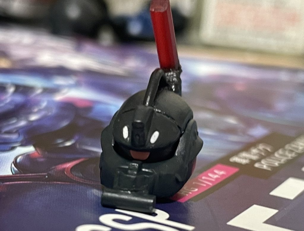 パイプ部分以外はプラ板とプラ棒で形を作りました地味にパトランプの形状も変えています