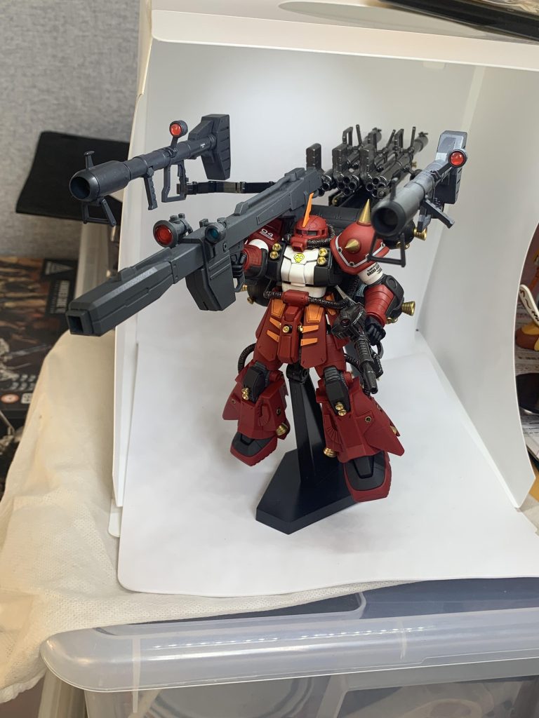 ドムからビームバスーカを借りました