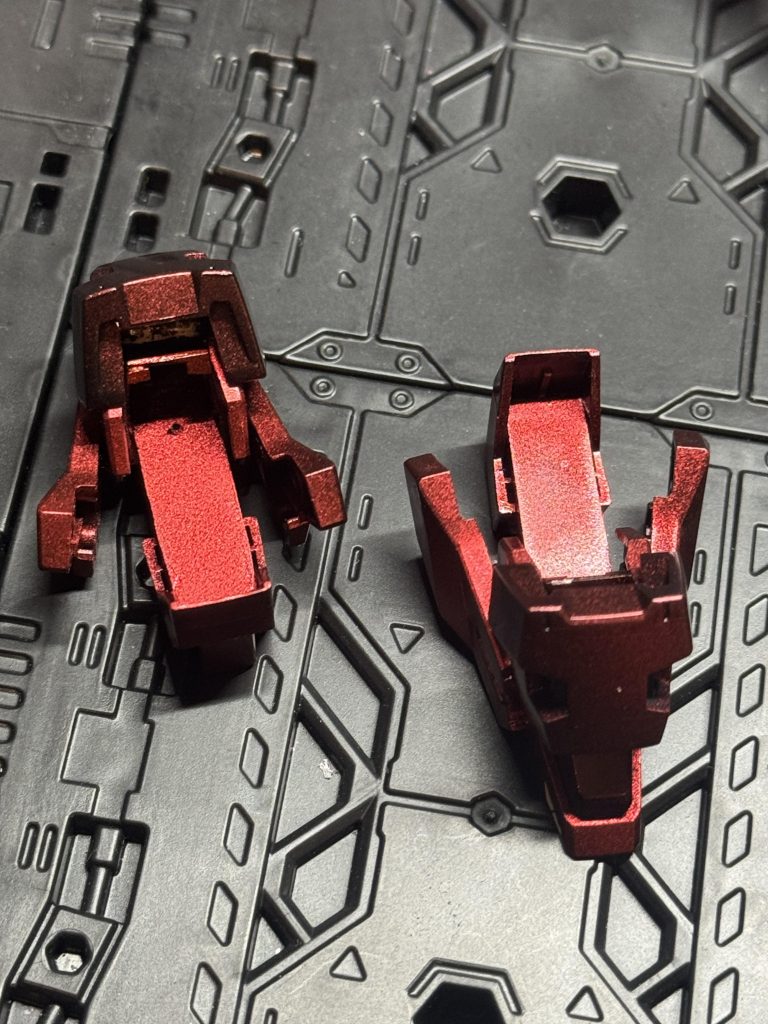 靴は履かせます(塗装剥げが怖い)