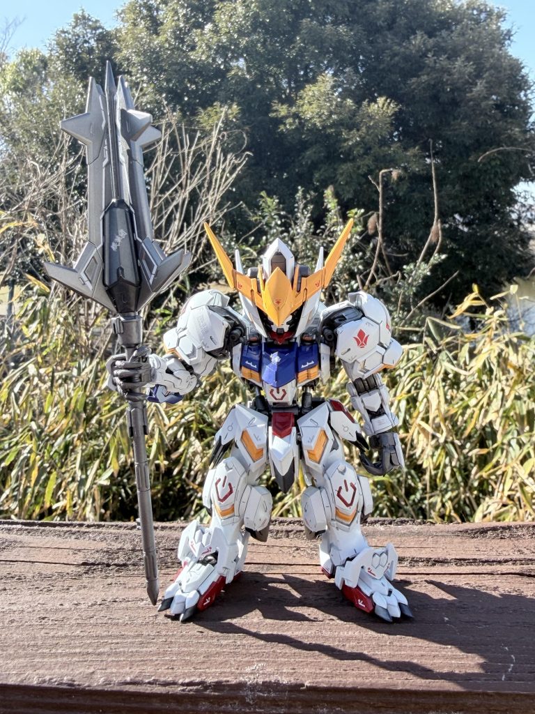 今回のバルバトスの外装のコントラストはお気に入りです。