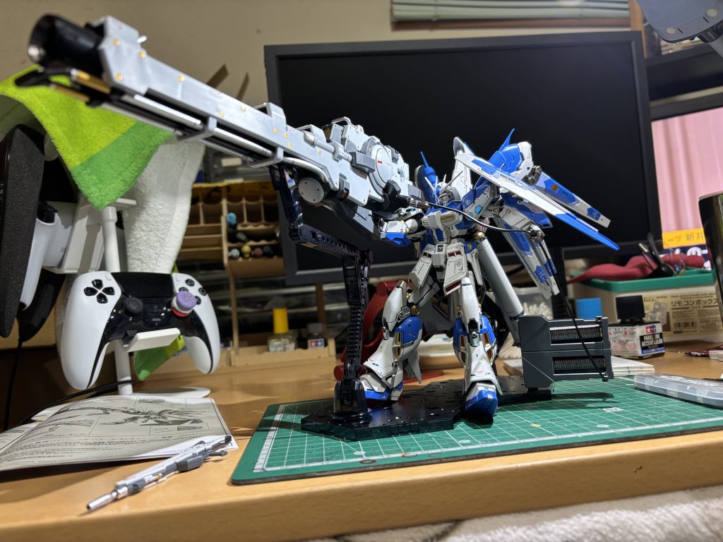 かっこいい！でかくて飾るスペースないです。しばらくコタツの上に