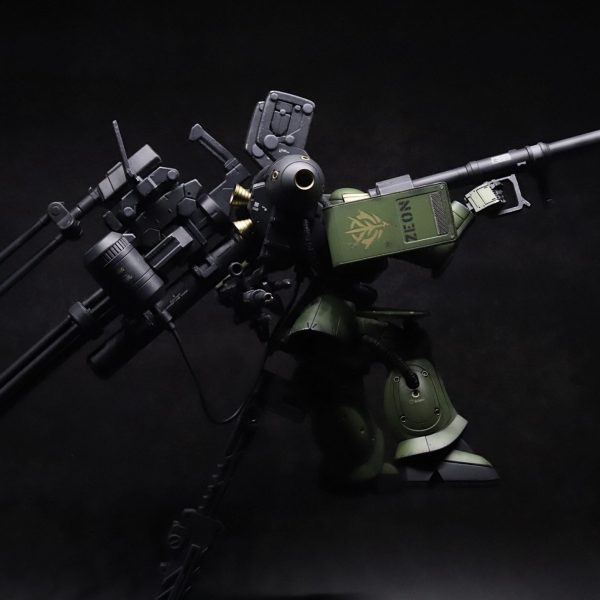 サンダーボルト 量産型ザク ガトリングガン装備