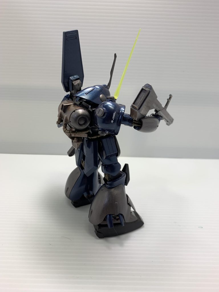 エゥーゴにスパイクはらしくないので外しました。