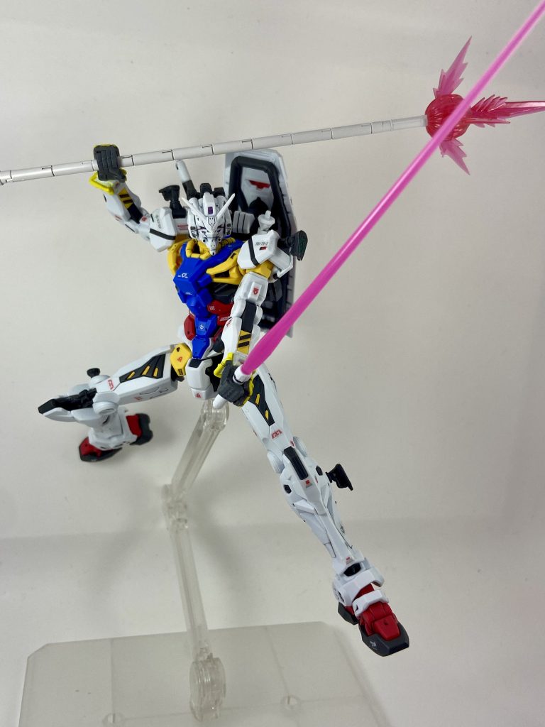 白いガンダム–3枚目/制作者：marisu