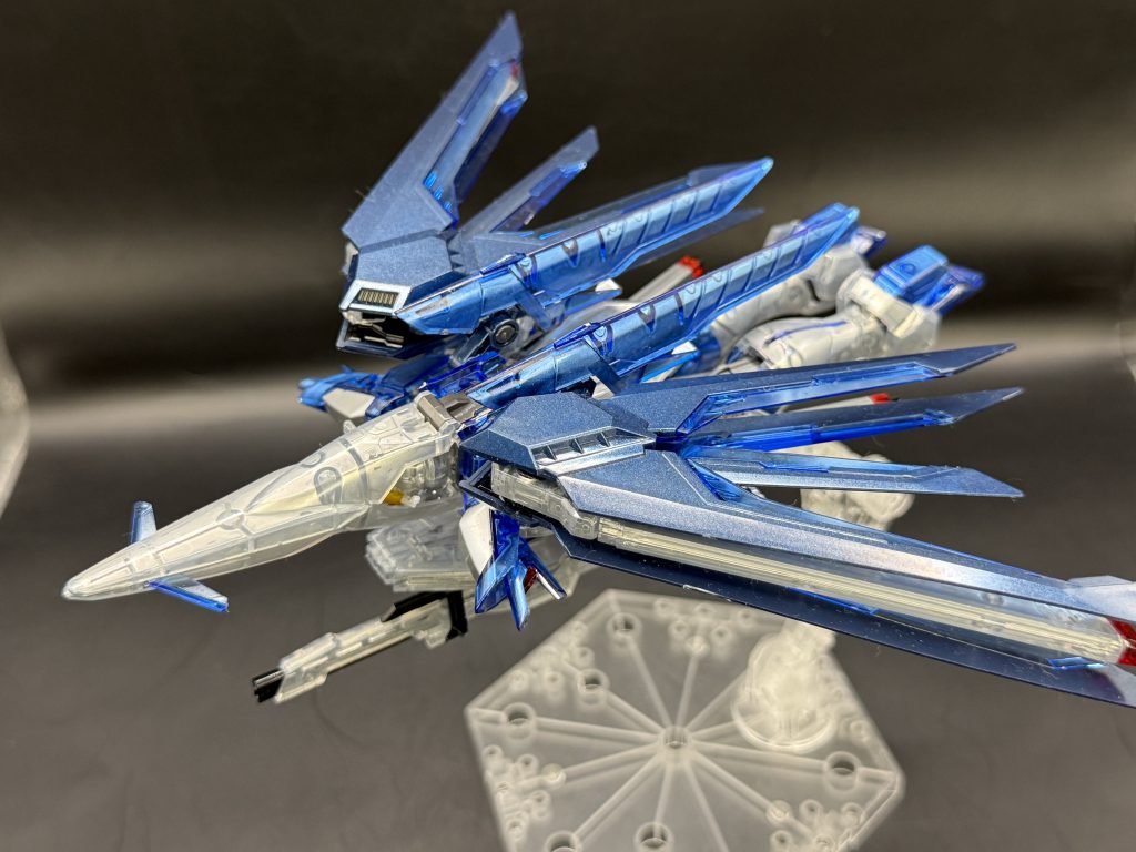 最初で最後のMA形態(笑)MA形態で使う部品が塗ってもポロポロだったのでもぅしません(できません)