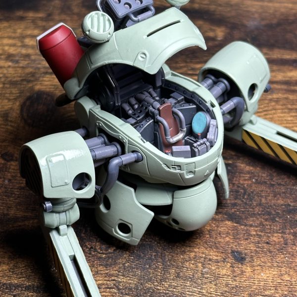 2体ともコクピット内を塗り分けてみました。この後は少しだけ汚しを入れてみようと思います。（2枚目）