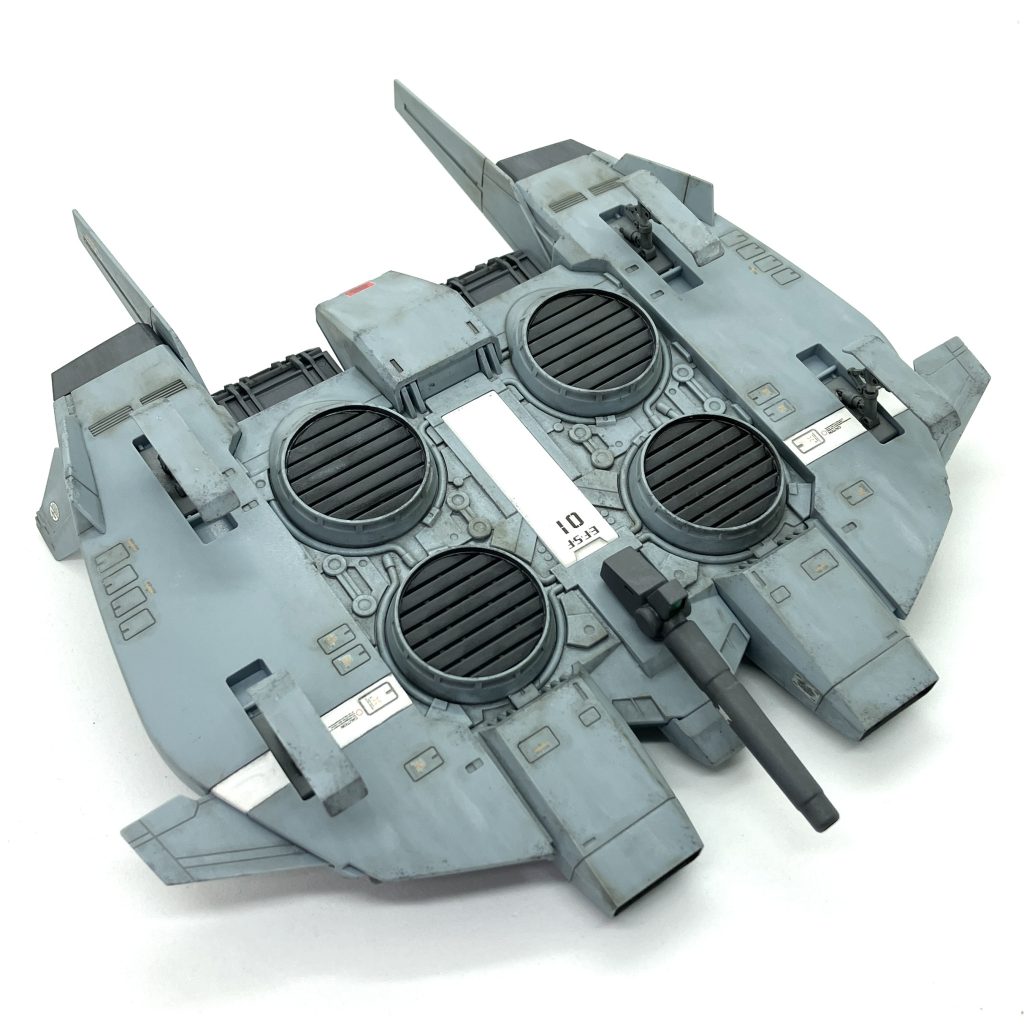 裏面のビッシリディテールがチャームポイント