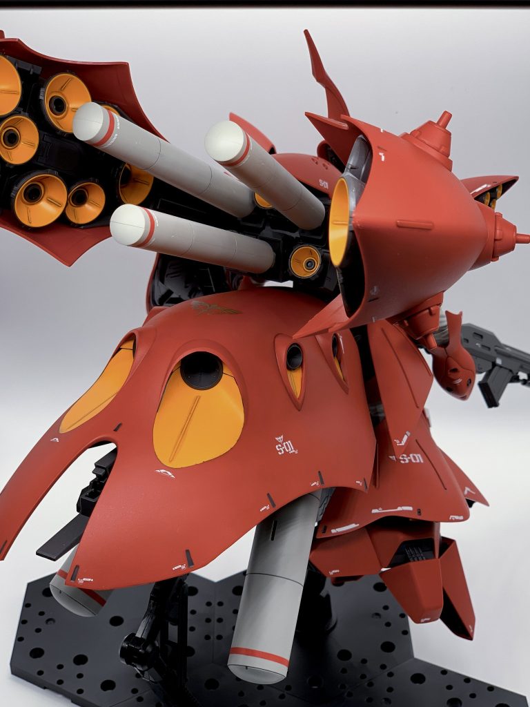 リアスカート。こんなにデカいワンパーツはなかなかお目にかかれないかも。